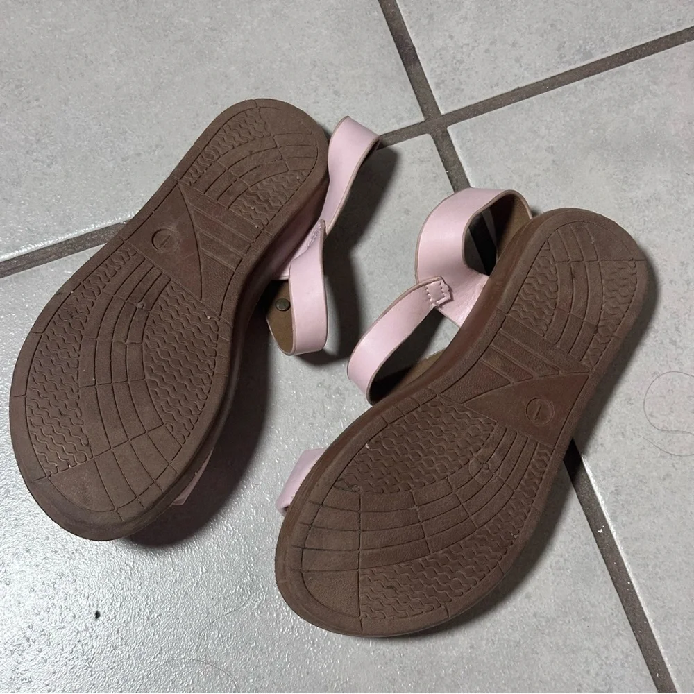 Lucky Brand Kids Girls‎ Pink Strappy Sandals Shoes size 1.